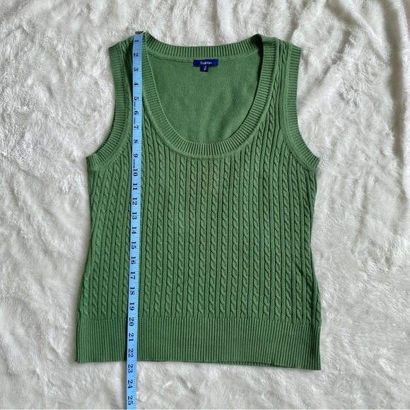 Reitmans Cable Knit Sweater Vest - Forest Green - Picture 6 of 7
